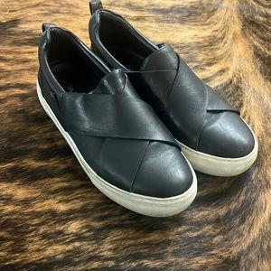 J Slides black leather